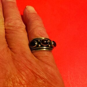 Vintage 925 Sterling Silver 3 Stone Garnett Ring